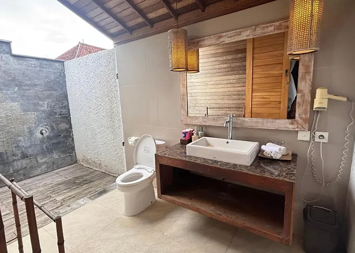 Gedong Nusa Huts Nusa Lembongan